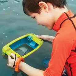Boot Mit Vergroserungsglas Und Lupe