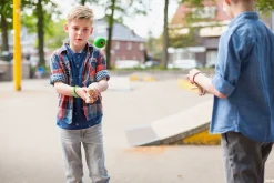 Geschicklichkeitsspiel Kendama