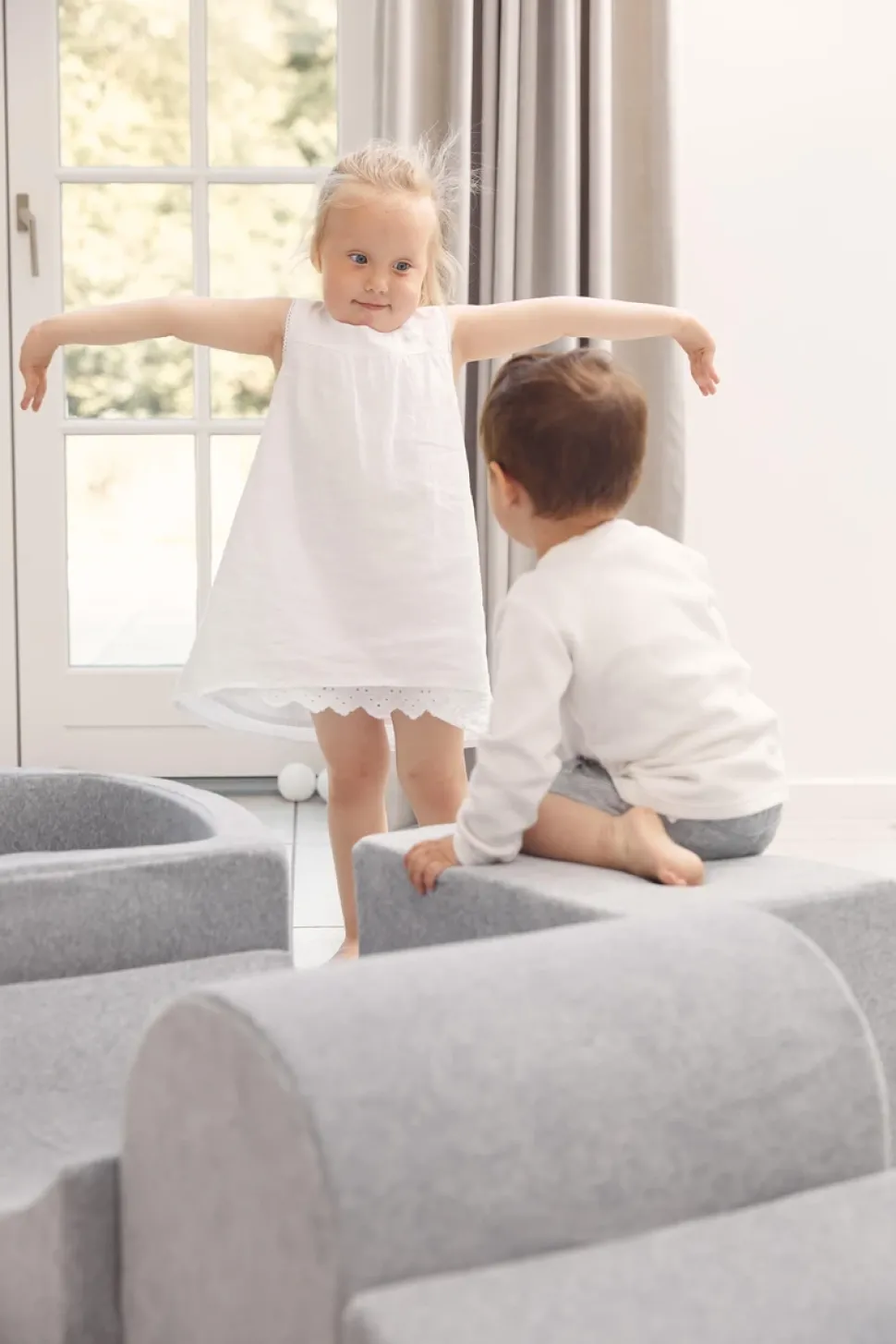 Motorikparcours 40 X 260 Cm Inkl. Bällebad , Grau