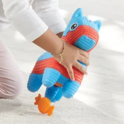 Pia, Die Pinata