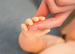 Puppe 1.255 Gramm - Brunette Madchen 45 Cm