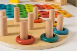 Sortier- Und Stapelspiel Regenbogen Mit Ringen