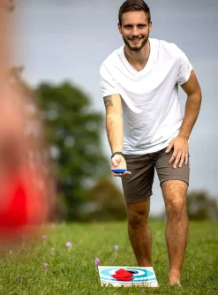 Wurfspiel Mit Bohnensackchen - Cornhole